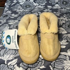 Australian Sheepskin Beige Women’s Slippers
